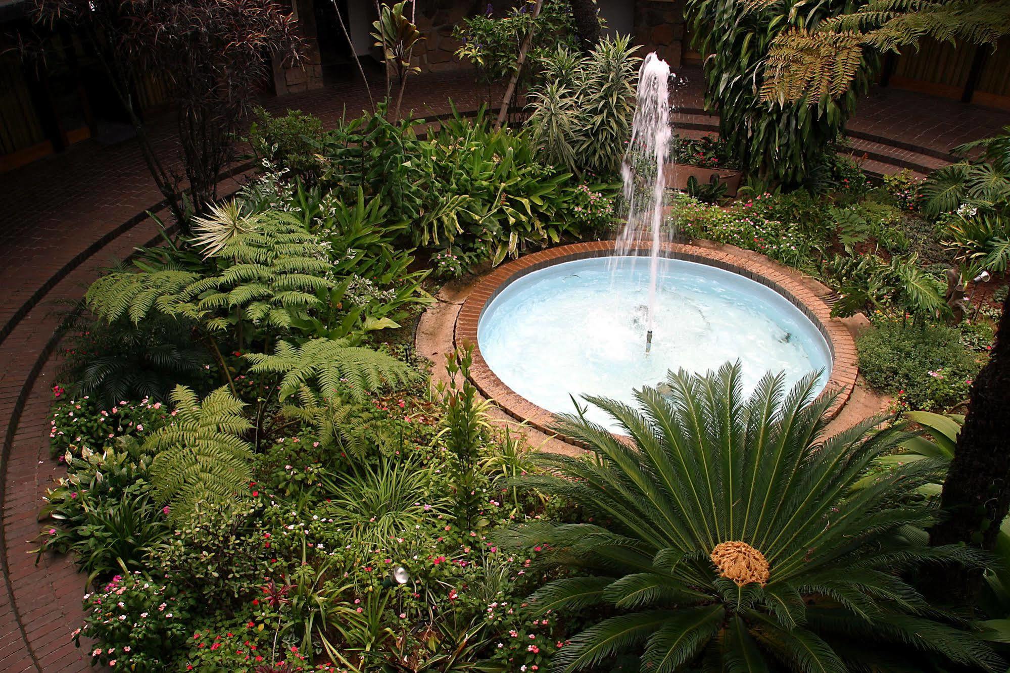 Protea Hotel Winkler White River Eksteriør bilde