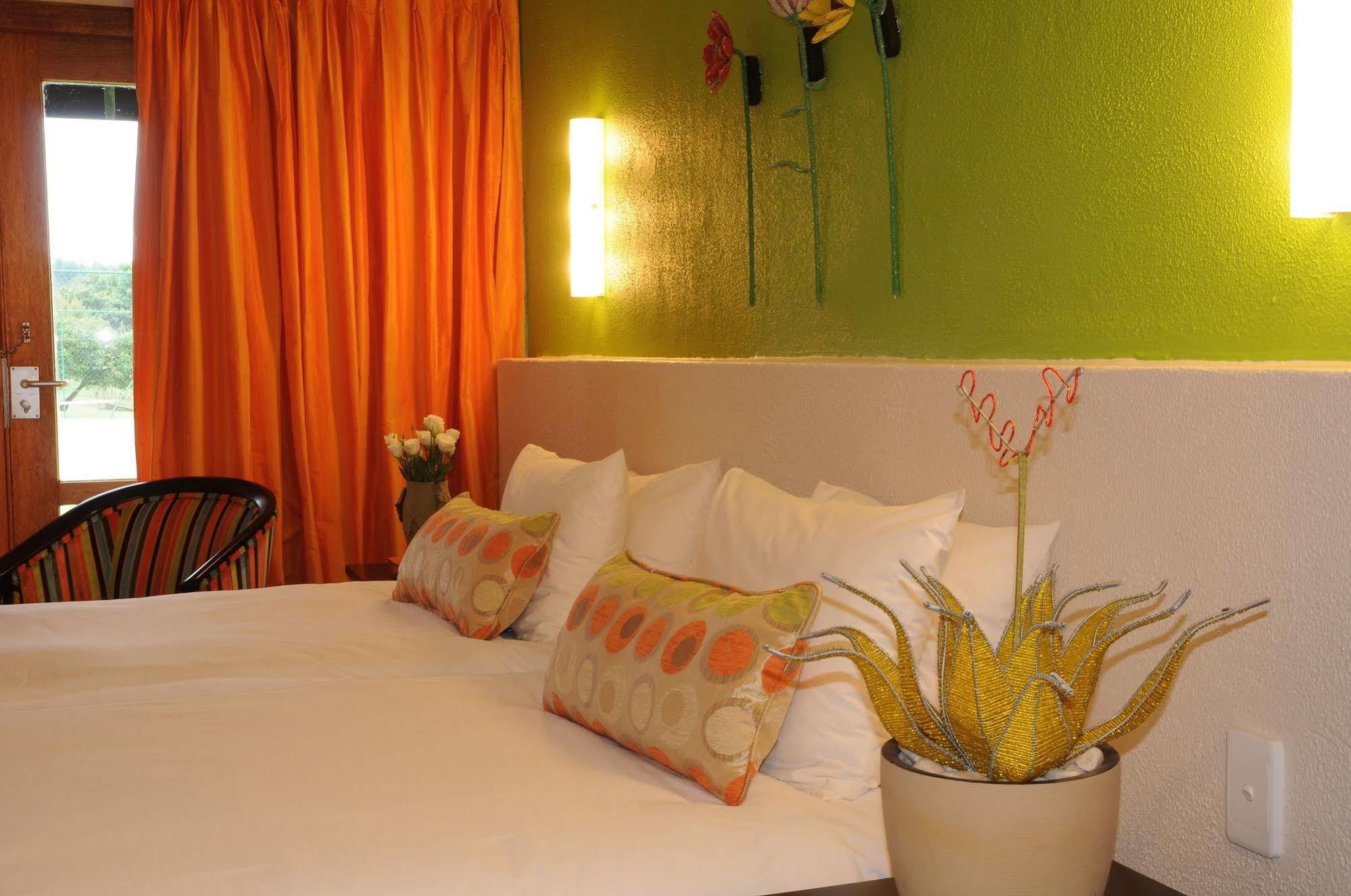 Protea Hotel Winkler White River Eksteriør bilde