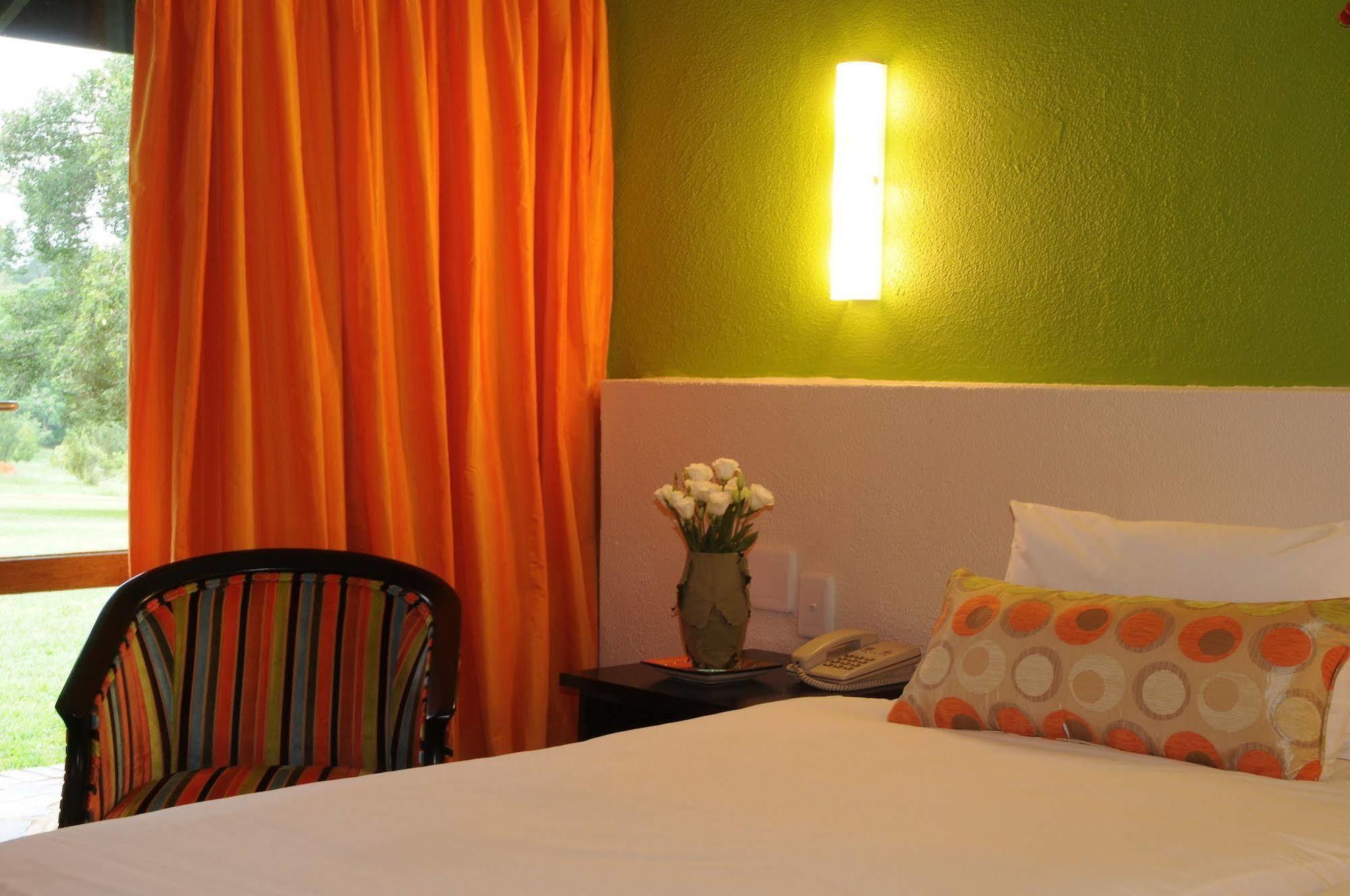 Protea Hotel Winkler White River Eksteriør bilde
