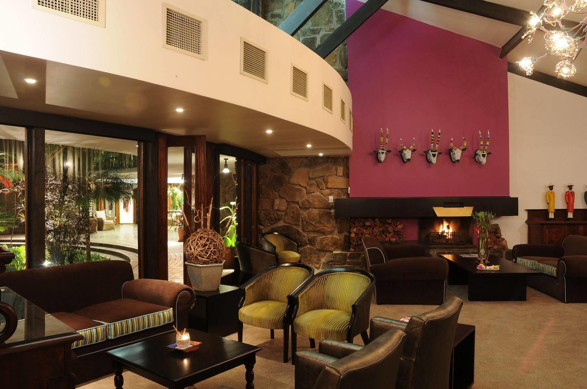 Protea Hotel Winkler White River Eksteriør bilde